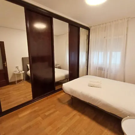 R2R - Apartamento Tito Oviedo - 621A Apartment Oviedo